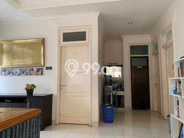 Jual Rumah Mewah Elegan Dengan View Cantik di Kota Wisata, Jakarta Timur Jual Rumah Mewah Elegan Dengan View Cantik di Kota Wisata, Jakarta Timur