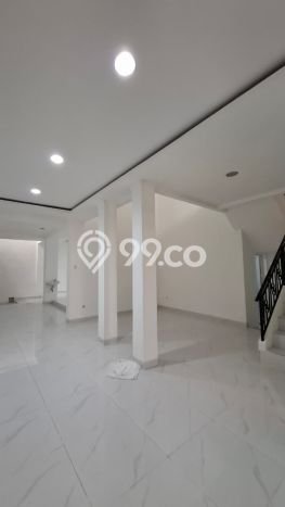 Hunian Nyaman Asri 5 KT Siap Huni di Legenda Wisata Jakarta Timur Hunian Nyaman Asri 5 KT Siap Huni di Legenda Wisata Jakarta Timur
