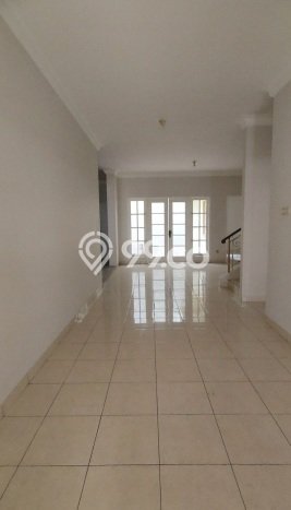 Dijual Rumah Luas Elegan Dengan View Cantik di Kota Wisata, Jakarta Timur Dijual Rumah Luas Elegan Dengan View Cantik di Kota Wisata, Jakarta Timur