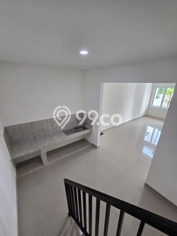 Rumah PREMIUM! di Kota Wisata, Jakarta Timur, LT 105m² LB 120m², HARGA SPESIAL Rumah PREMIUM! di Kota Wisata, Jakarta Timur, LT 105m² LB 120m², HARGA SPESIAL