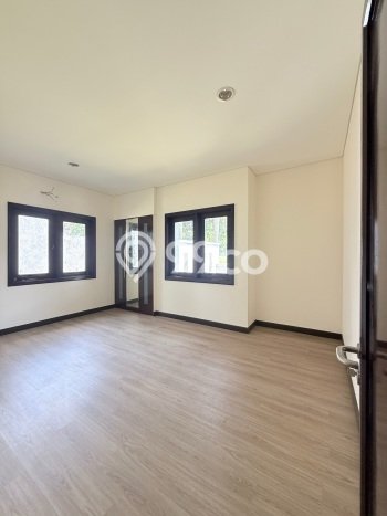 Dijual Rumah Mewah Megah Dengan View Cantik di Citra Grand, Jakarta Timur Dijual Rumah Mewah Megah Dengan View Cantik di Citra Grand, Jakarta Timur