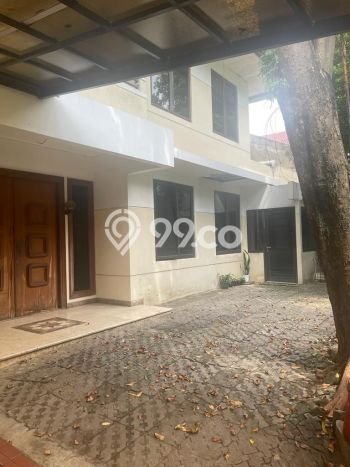 For Sale Hunian Elegan Cozy di Jakarta Selatan For Sale Hunian Elegan Cozy di Jakarta Selatan