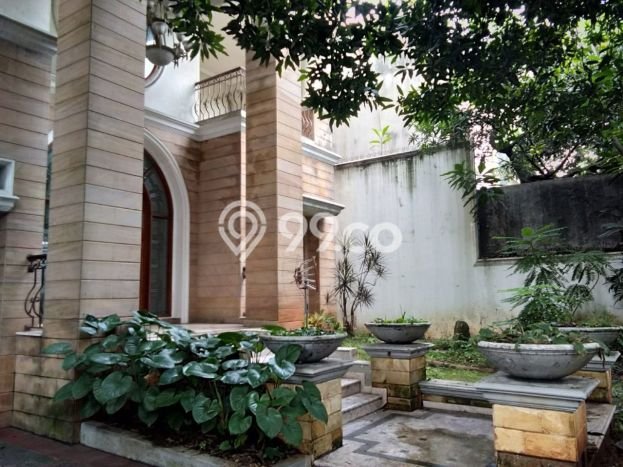 Dijual Rumah Luas Megah Dengan View Eksklusif di Panglima Polim, Jakarta Selatan Dijual Rumah Luas Megah Dengan View Eksklusif di Panglima Polim, Jakarta Selatan