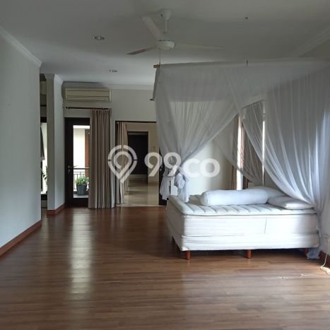Rumah Sewa Jakarta Selatan LT 900m2 LB 600m2 Area Senopati Rumah Sewa Jakarta Selatan LT 900m2 LB 600m2 Area Senopati