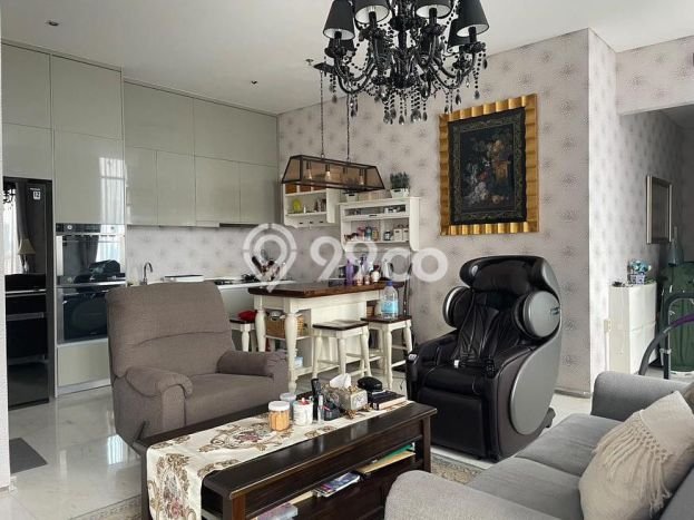 Apartemen Disewakan 2 Kamar Murah Siap Huni di Jakarta Selatan, Luas 120m2 Apartemen Disewakan 2 Kamar Murah Siap Huni di Jakarta Selatan, Luas 120m2