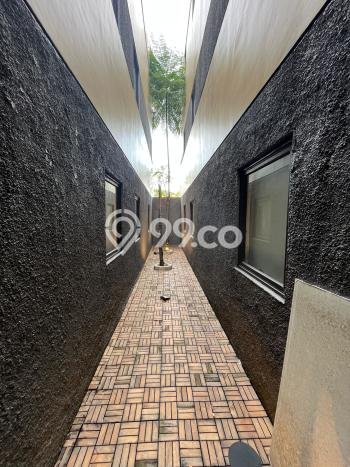Dijual Segera Kost 41 Kamar, 41 Kamar Mandi di Pesanggrahan, Jakarta Selatan, Luas 900m2 Dijual Segera Kost 41 Kamar, 41 Kamar Mandi di Pesanggrahan, Jakarta Selatan, Luas 900m2