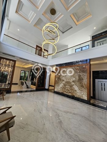 Ready to Use! Luxury House LT 808m2 Desain Modern di Pondok Indah Ready to Use! Luxury House LT 808m2 Desain Modern di Pondok Indah