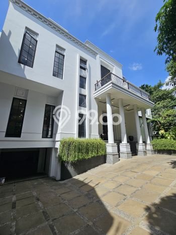 Ready to Use! Luxury House LT 808m2 Desain Modern di Pondok Indah Ready to Use! Luxury House LT 808m2 Desain Modern di Pondok Indah