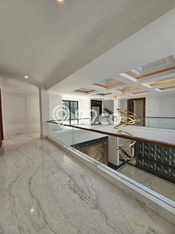 Ready to Use! Luxury House LT 808m2 Desain Modern di Pondok Indah Ready to Use! Luxury House LT 808m2 Desain Modern di Pondok Indah
