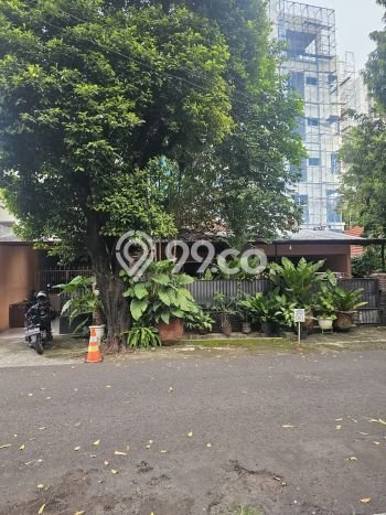 Siap Huni Rumah Mewah 4 Kamar di Kebayoran Baru Dekat ke Mana Pun Siap Huni Rumah Mewah 4 Kamar di Kebayoran Baru Dekat ke Mana Pun