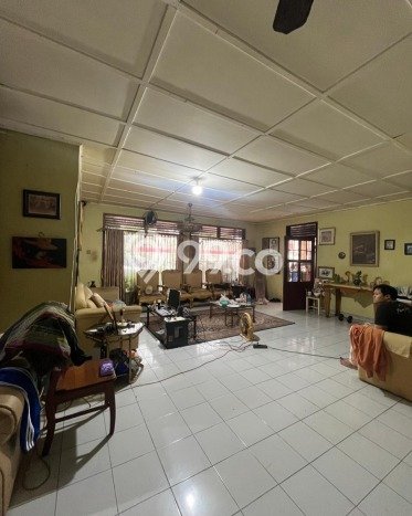 Siap Huni Rumah Mewah 0 Kamar di Kebayoran Baru Dekat ke Mana Pun Siap Huni Rumah Mewah 0 Kamar di Kebayoran Baru Dekat ke Mana Pun