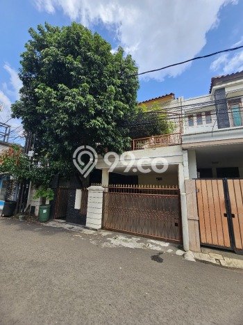 Rumah Mewah Siap Huni LT 180m2 di Cilandak, Jakarta Selatan Rumah Mewah Siap Huni LT 180m2 di Cilandak, Jakarta Selatan