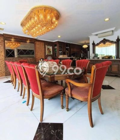 Rumah Mewah LB 1000m2 Siap Huni Desain Elegan di Simprug Garden, Jakarta Selatan Rumah Mewah LB 1000m2 Siap Huni Desain Elegan di Simprug Garden, Jakarta Selatan