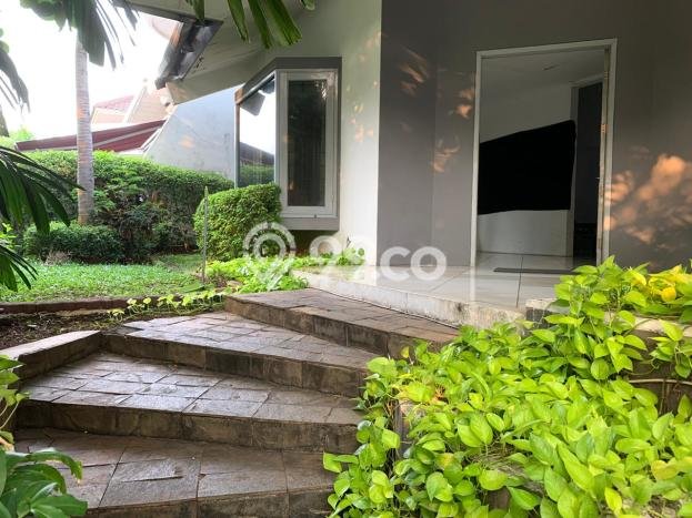 Rumah Luxury Modern Tanpa Renovasi di Pondok Indah Jakarta Selatan Rumah Luxury Modern Tanpa Renovasi di Pondok Indah Jakarta Selatan