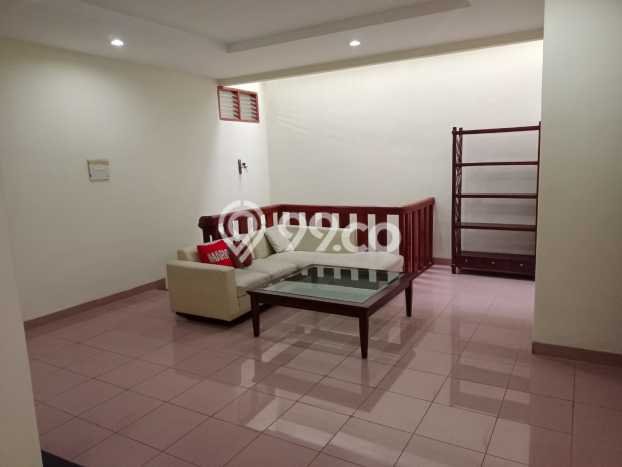 Rumah Sewa Jakarta Selatan LT 200m2 LB 300m2 Kawasan Pondok Indah Rumah Sewa Jakarta Selatan LT 200m2 LB 300m2 Kawasan Pondok Indah