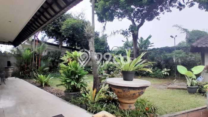 Rumah Mewah LB 353m2 Siap Huni Desain Elegan di Cipete, Jakarta Selatan Rumah Mewah LB 353m2 Siap Huni Desain Elegan di Cipete, Jakarta Selatan