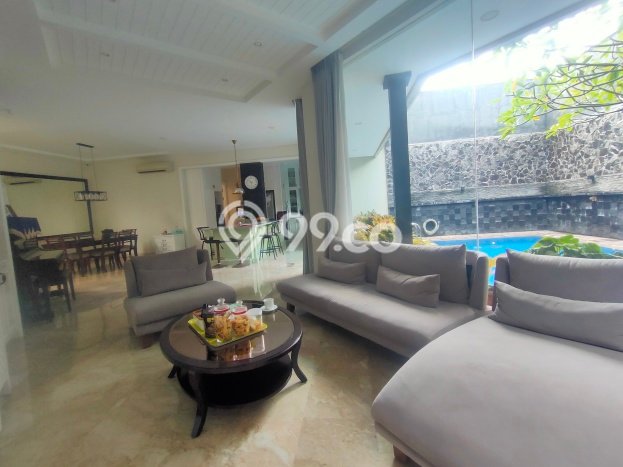 Sewa Rumah Nyaman di Kemang LT 350m2 / LB 600m2 Siap Huni Sewa Rumah Nyaman di Kemang LT 350m2 / LB 600m2 Siap Huni