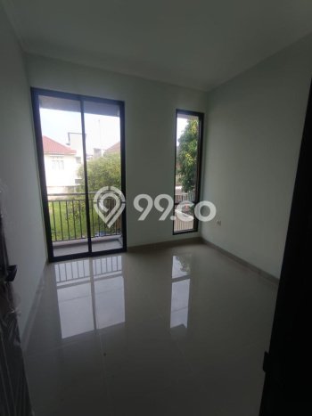 Rumah Modern 4 KT di Cibubur Depok Semi Furnished Rumah Modern 4 KT di Cibubur Depok Semi Furnished