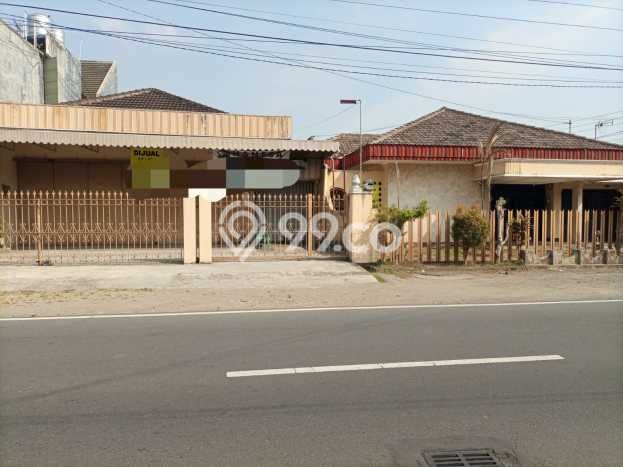 Siap Huni Rumah Mewah 5 Kamar di Umbulharjo Dekat ke Mana Pun Siap Huni Rumah Mewah 5 Kamar di Umbulharjo Dekat ke Mana Pun