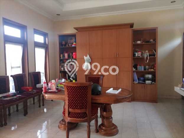 Rumah Mewah LB 700m2 Siap Pakai Desain Elegan di Maguwoharjo, Yogyakarta Rumah Mewah LB 700m2 Siap Pakai Desain Elegan di Maguwoharjo, Yogyakarta