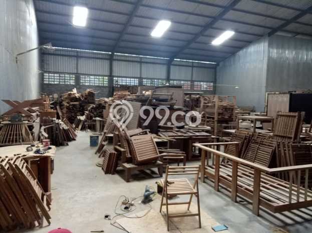 Gudang Kawasan Niaga Kawasan Berbah, Luas 2000m2m², Siap Operasional Gudang Kawasan Niaga Kawasan Berbah, Luas 2000m2m², Siap Operasional