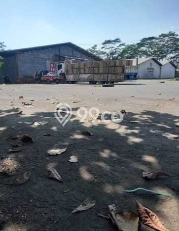 Gudang Kawasan Niaga Kawasan Berbah, Luas 2000m2m², Siap Operasional Gudang Kawasan Niaga Kawasan Berbah, Luas 2000m2m², Siap Operasional
