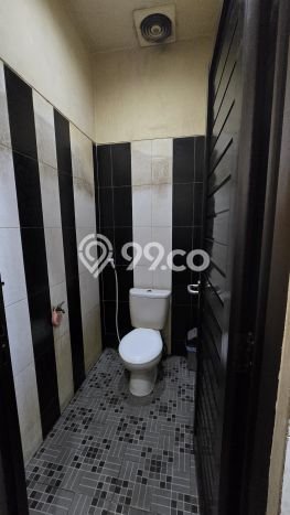 Unit Ruko disewakan di Depok Sleman dengan LT 540m2 / LB 1500m2 Unit Ruko disewakan di Depok Sleman dengan LT 540m2 / LB 1500m2