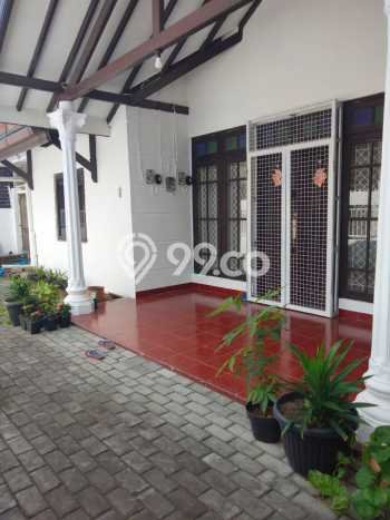 Siap Huni Rumah Mewah 6 Kamar di Depok Dekat ke Mana Saja Siap Huni Rumah Mewah 6 Kamar di Depok Dekat ke Mana Saja