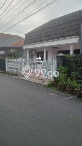 Jual Rumah Strategis Bagus Punya 6 KT di Kebayoran Lama Jakarta Selatan SHM Jual Rumah Strategis Bagus Punya 6 KT di Kebayoran Lama Jakarta Selatan SHM