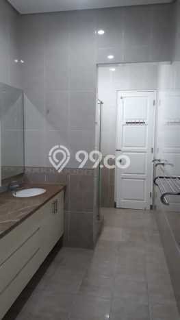 Hunian Mewah Dijual LT 420m2 di Kebon Jeruk, Jakarta Barat Hunian Mewah Dijual LT 420m2 di Kebon Jeruk, Jakarta Barat