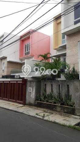 Dijual Rumah Premium dengan Fasilitas Sekitar Komplit di Kebayoran Lama, Jakarta Selatan Dijual Rumah Premium dengan Fasilitas Sekitar Komplit di Kebayoran Lama, Jakarta Selatan