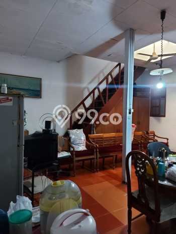 Siap Huni Rumah Mewah 7 Kamar di Kebayoran Lama Dekat ke Mana Saja Siap Huni Rumah Mewah 7 Kamar di Kebayoran Lama Dekat ke Mana Saja
