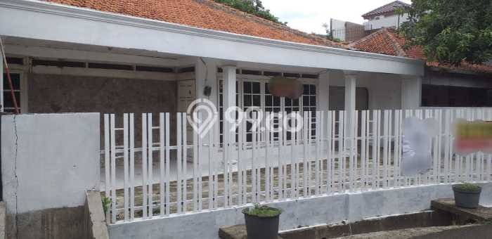Dijual Rumah Premium dengan Fasilitas Sekitar Komplit di Kebayoran Lama, Jakarta Selatan Dijual Rumah Premium dengan Fasilitas Sekitar Komplit di Kebayoran Lama, Jakarta Selatan