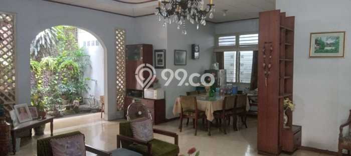 Hunian Eksklusif Dijual LT 321m2 di Kebayoran Lama, Jakarta Selatan Hunian Eksklusif Dijual LT 321m2 di Kebayoran Lama, Jakarta Selatan