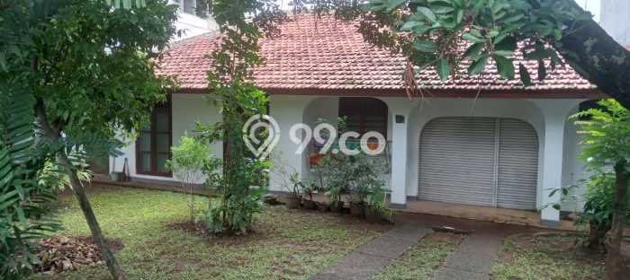 Siap Huni Rumah Mewah 4 Kamar di Kebayoran Lama Dekat ke Mana Pun Siap Huni Rumah Mewah 4 Kamar di Kebayoran Lama Dekat ke Mana Pun