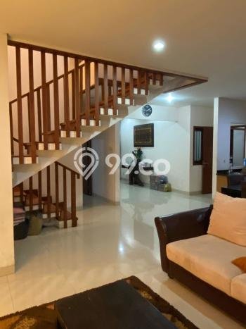 Dijual Rumah Premium dengan Fasilitas Sekitar Komplit di Kebon Jeruk, Jakarta Barat Dijual Rumah Premium dengan Fasilitas Sekitar Komplit di Kebon Jeruk, Jakarta Barat