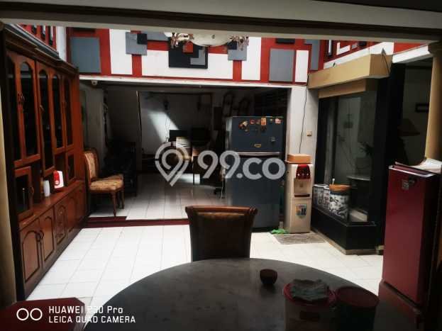 Hot Offer Hunian Premium Ideal dan Luas di Kebayoran Lama, Jakarta Selatan Hot Offer Hunian Premium Ideal dan Luas di Kebayoran Lama, Jakarta Selatan