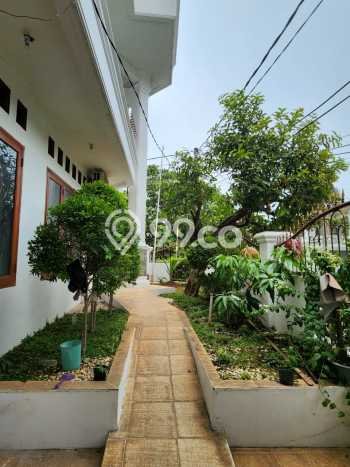 Hunian Elit LB 150m2 Siap Pakai Desain Elegan di Bintaro, Tangerang Selatan Hunian Elit LB 150m2 Siap Pakai Desain Elegan di Bintaro, Tangerang Selatan