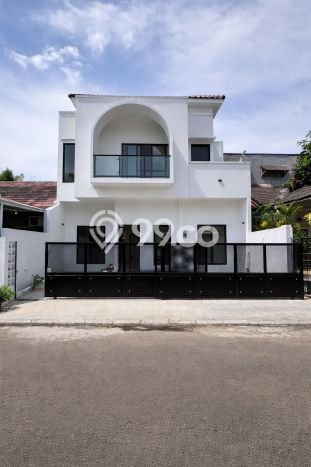 Dijual Hunian Mewah dengan Fasilitas Sekitar Komplit di BSD, Tangerang Selatan Dijual Hunian Mewah dengan Fasilitas Sekitar Komplit di BSD, Tangerang Selatan