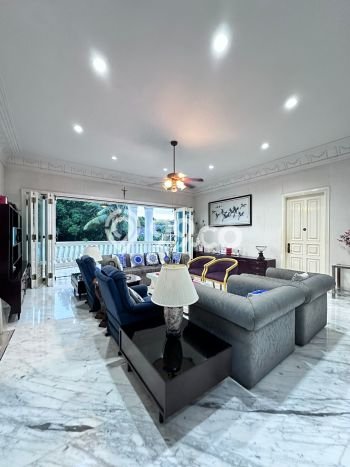 Dijual Rumah Premium dengan Fasilitas Sekitar Lengkap di Menteng, Jakarta Pusat Dijual Rumah Premium dengan Fasilitas Sekitar Lengkap di Menteng, Jakarta Pusat