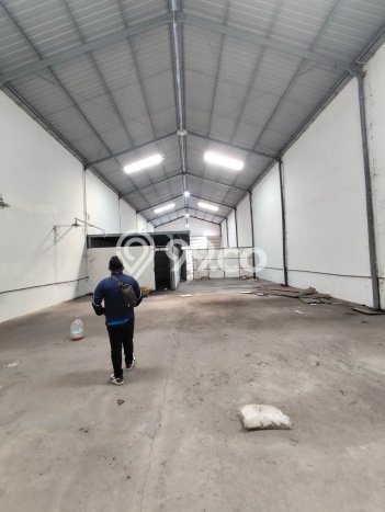 Gudang Strategis di Jabon, Luas 430m2m², Area Komersial, Akses Jabon, Sidoarjo, Sidoarjo Gudang Strategis di Jabon, Luas 430m2m², Area Komersial, Akses Jabon, Sidoarjo, Sidoarjo