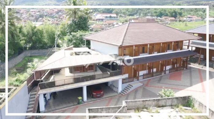 Komersial Dijual Lokasi Emas di Garut Kota Luas 1100m2 Komersial Dijual Lokasi Emas di Garut Kota Luas 1100m2