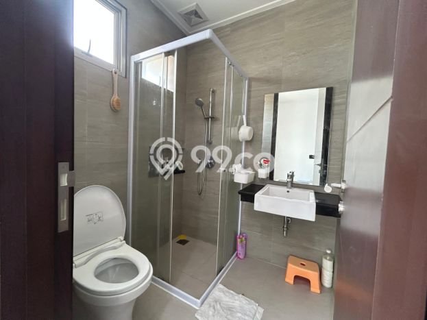 Jual Cepat Rumah dengan 3 Kamar Tidur dan 2 Kamar Mandi di Kawasan Pantai Indah Kapuk, Jakarta Utara Jual Cepat Rumah dengan 3 Kamar Tidur dan 2 Kamar Mandi di Kawasan Pantai Indah Kapuk, Jakarta Utara