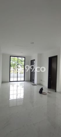 PENAWARAN EKSKLUSIF! Rumah kawasan Pantai Indah Kapuk, 3 KT, Lingkungan Elite, Luas 75m² Bangunan 210m² PENAWARAN EKSKLUSIF! Rumah kawasan Pantai Indah Kapuk, 3 KT, Lingkungan Elite, Luas 75m² Bangunan 210m²
