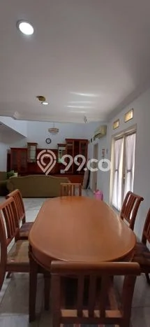 Disewakan! Rumah 4 Kamar Tidur &
3 Kamar Mandi di BSD Taman Giri Loka, Tangerang Disewakan! Rumah 4 Kamar Tidur &
3 Kamar Mandi di BSD Taman Giri Loka, Tangerang