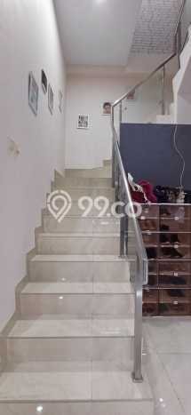 Hunian Cantik Modern Lb 130m2 di BSD, Tangerang Selatan Hunian Cantik Modern Lb 130m2 di BSD, Tangerang Selatan