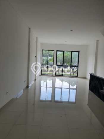 Disewakan Ruko di Kawasan Ramai BSD Luas 156m2 Disewakan Ruko di Kawasan Ramai BSD Luas 156m2