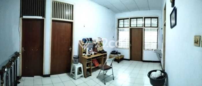 For Sale! Premium House LT 220m2 Desain Elegan di Pegangsaan For Sale! Premium House LT 220m2 Desain Elegan di Pegangsaan