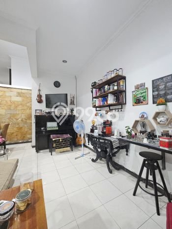 Rumah Modern 3 KT LT 189m2 di Villa Melati Mas Rumah Modern 3 KT LT 189m2 di Villa Melati Mas