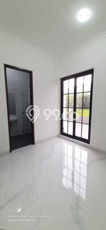 Rumah Mewah Siap Huni LT 200m2 di BSD, Tangerang Selatan Rumah Mewah Siap Huni LT 200m2 di BSD, Tangerang Selatan